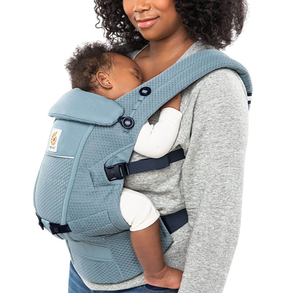 imagen de detalle de la mochila de porteo ergobaby adapt
